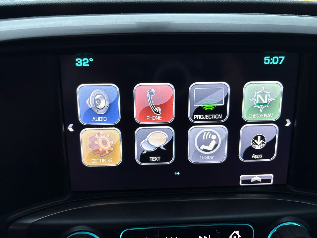 Chevrolet Silverado 1500 4WD Double Cab 143.5" LT w/1LT 2018