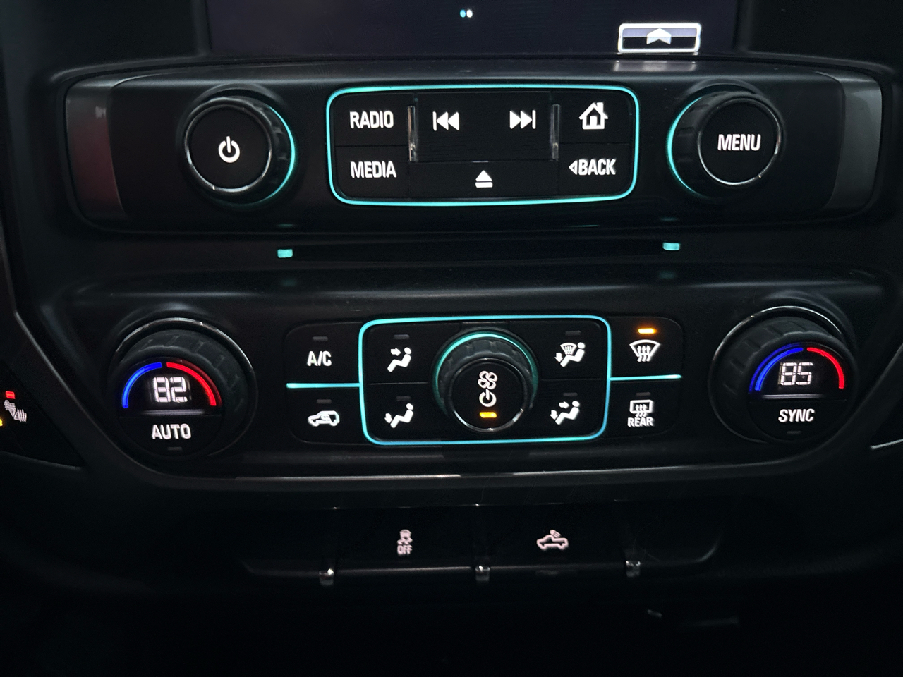 Chevrolet Silverado 1500 4WD Double Cab 143.5" LT w/1LT 2018