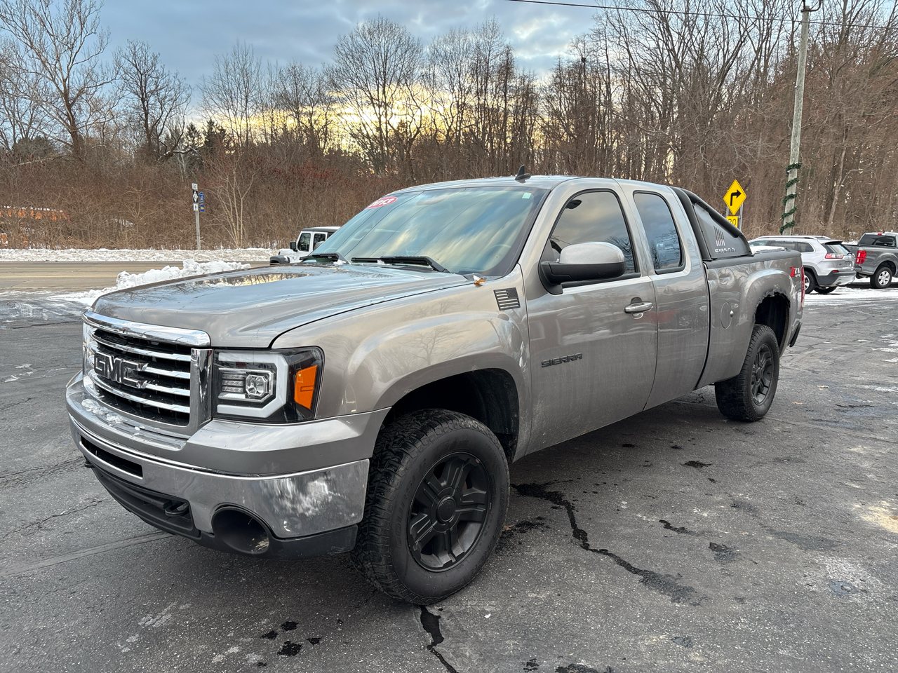 GMC Sierra 1500 4WD Ext Cab 143.5" SLE 2013