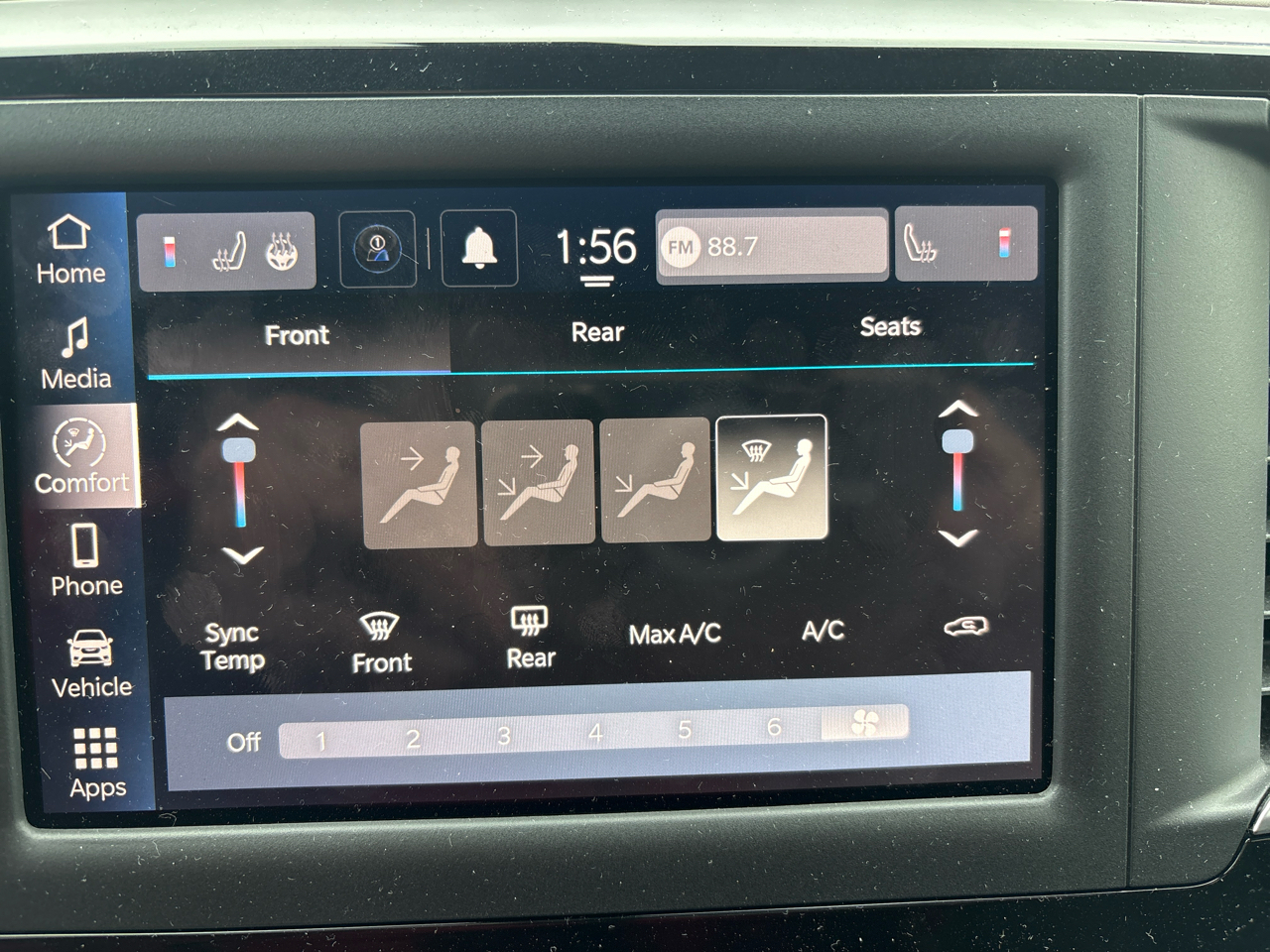 Chrysler Voyager LX FWD 2022