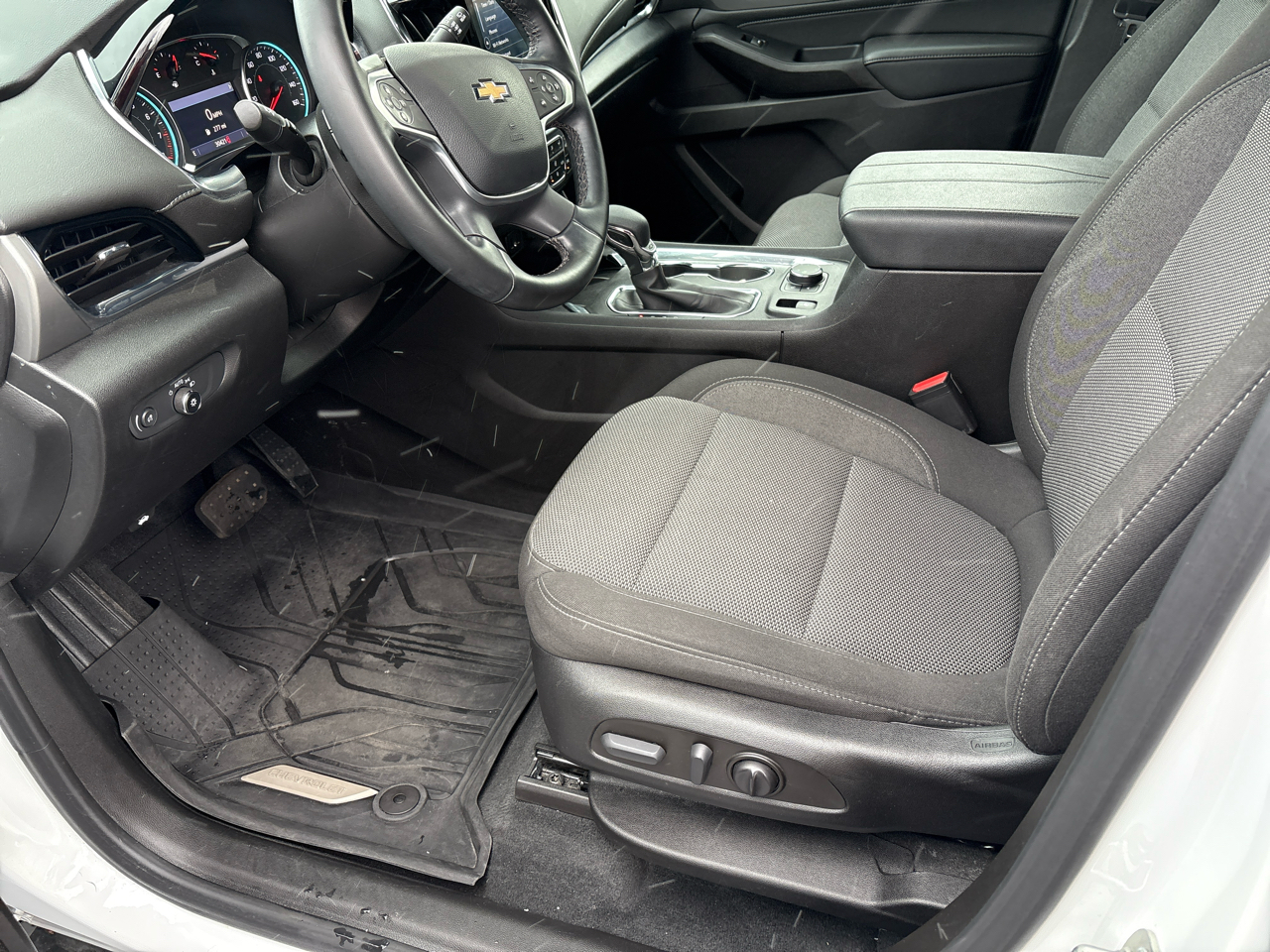 Chevrolet Traverse AWD 4dr LT Cloth w/1LT 2023