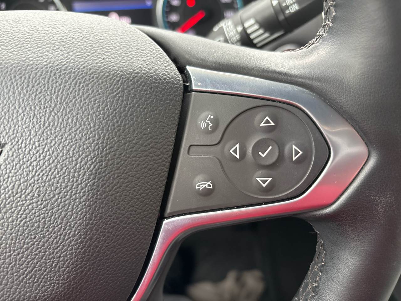 Chevrolet Traverse AWD 4dr LT Cloth w/1LT 2023