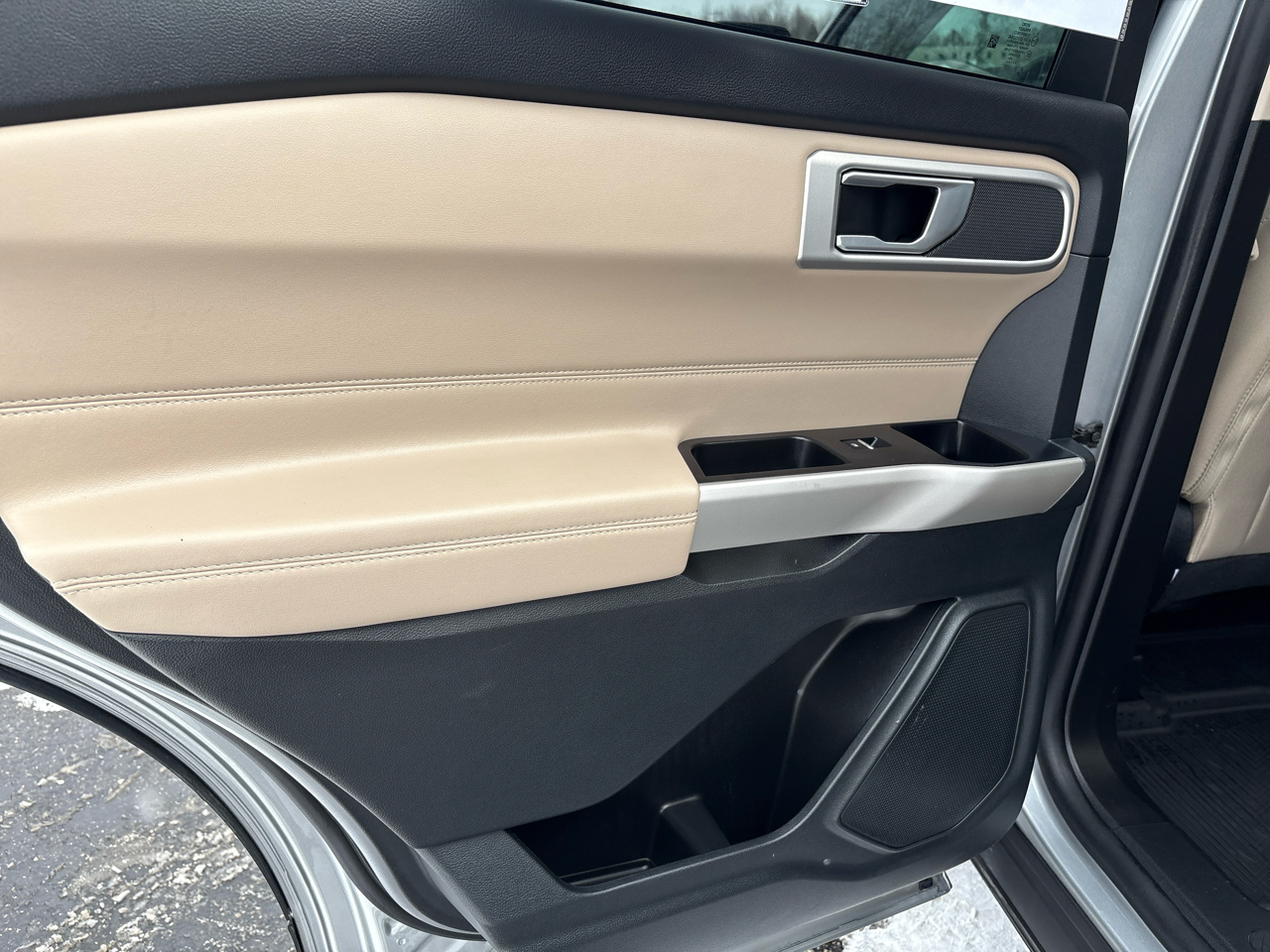 Ford Explorer XLT 4WD 2023