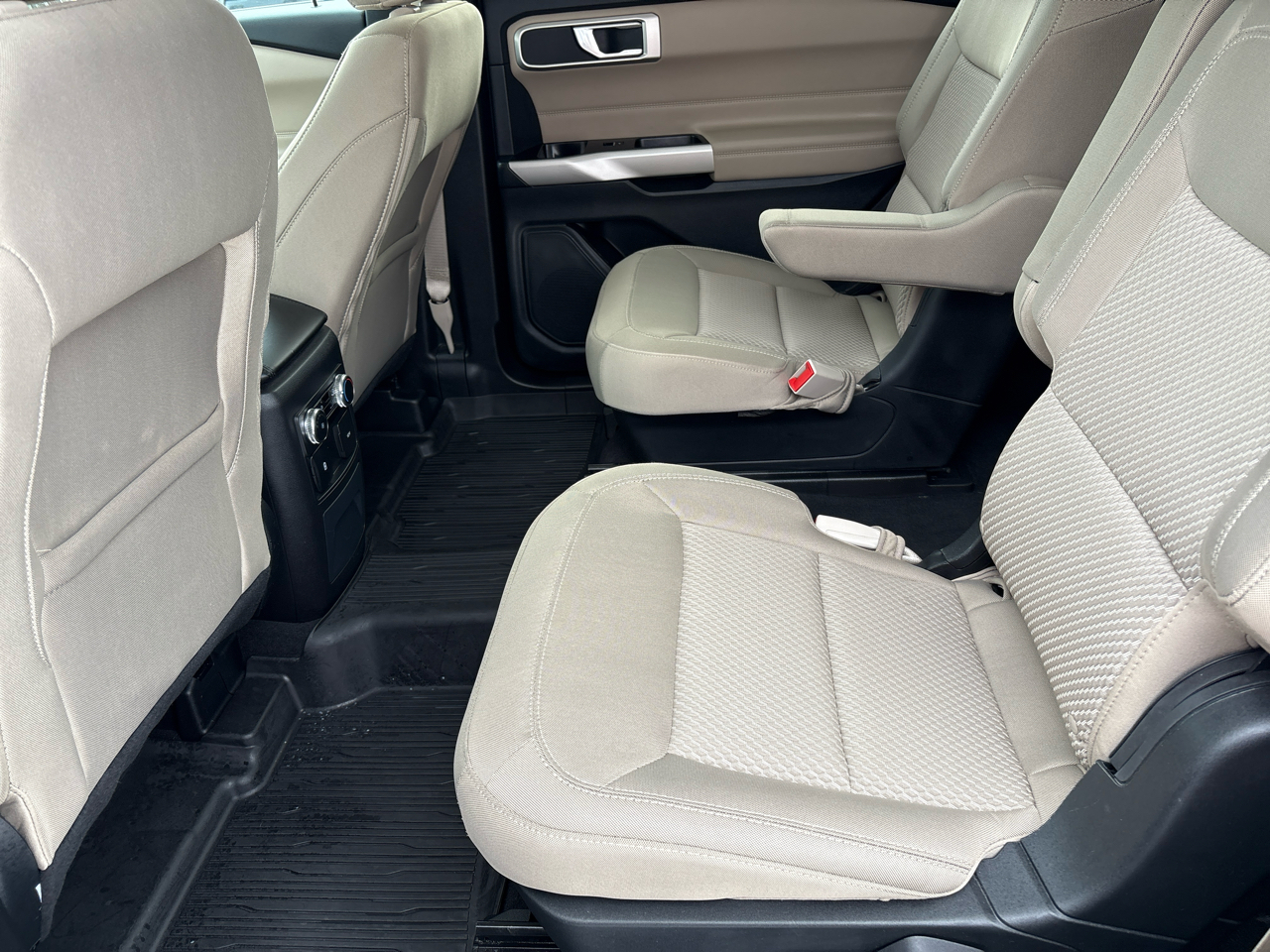 Ford Explorer XLT 4WD 2023