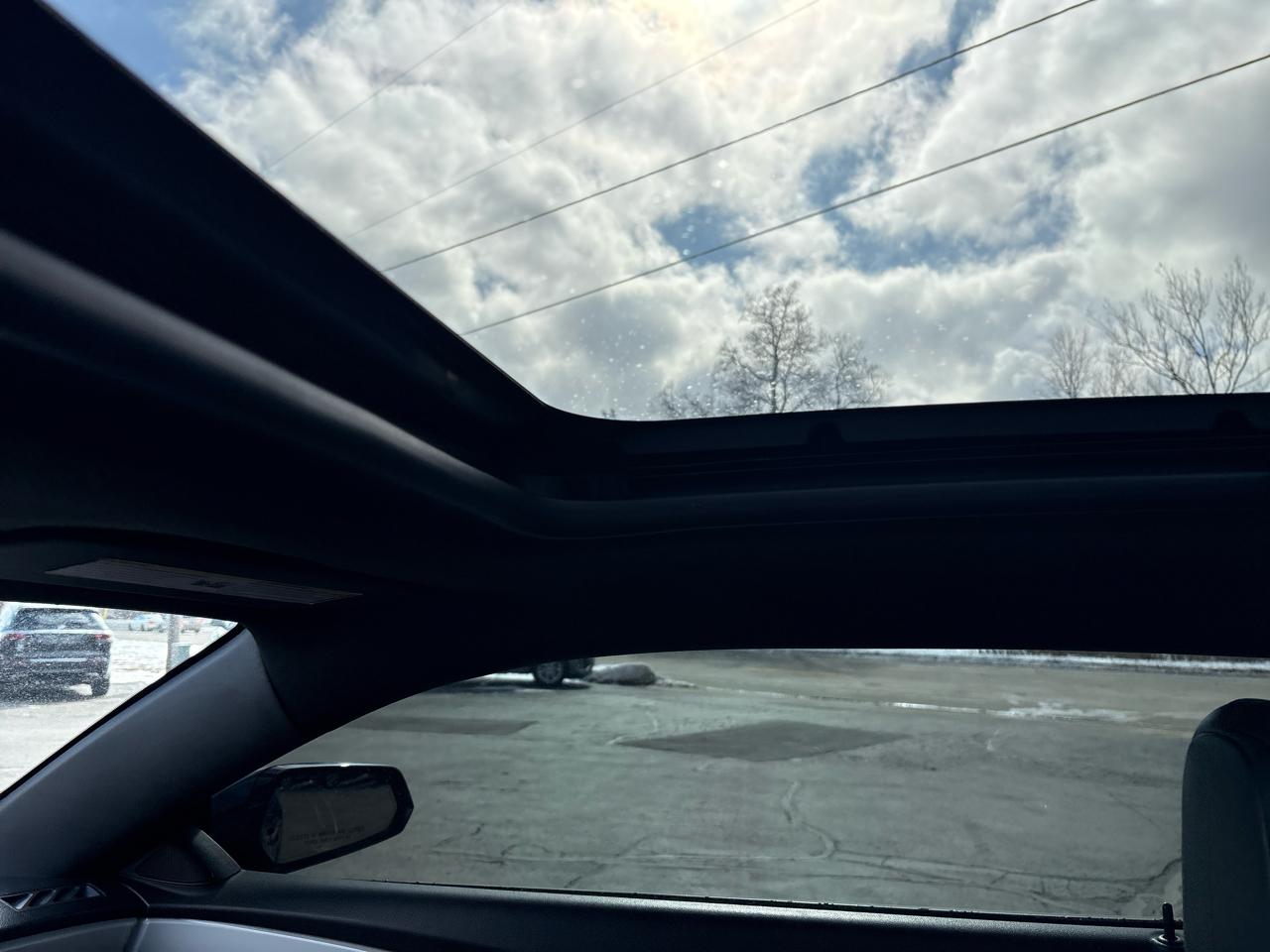 Chevrolet Camaro 2dr Cpe 2LT 2012