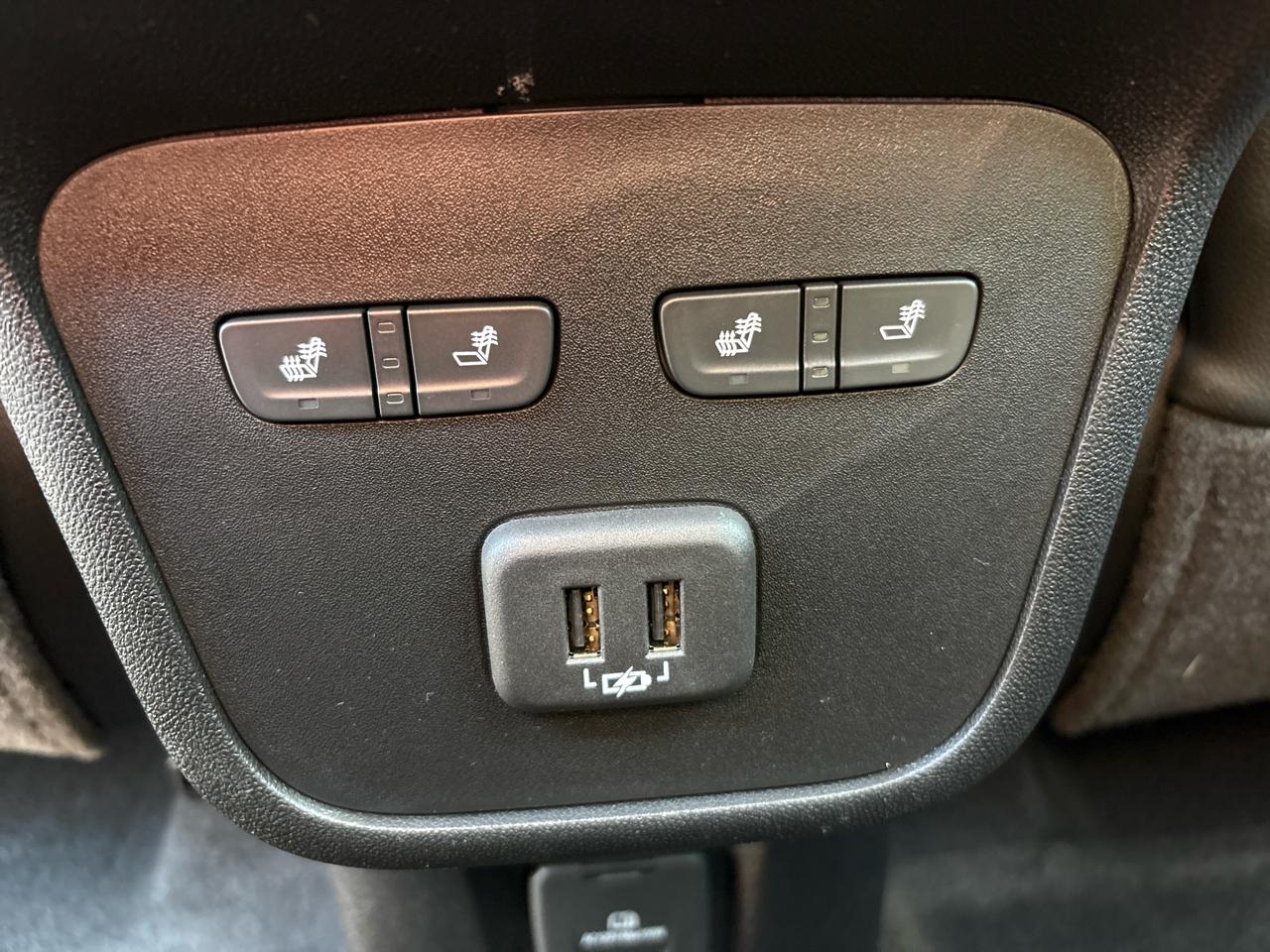 Chevrolet Equinox AWD 4dr Premier 2022