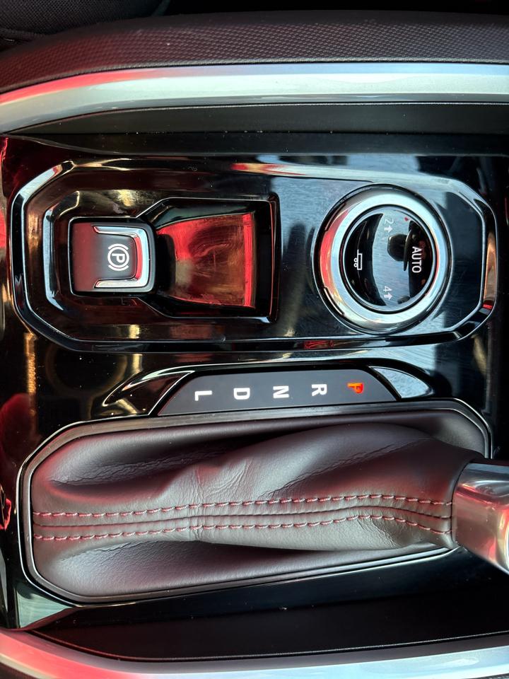 Chevrolet Colorado 4WD Crew Cab LT 2024