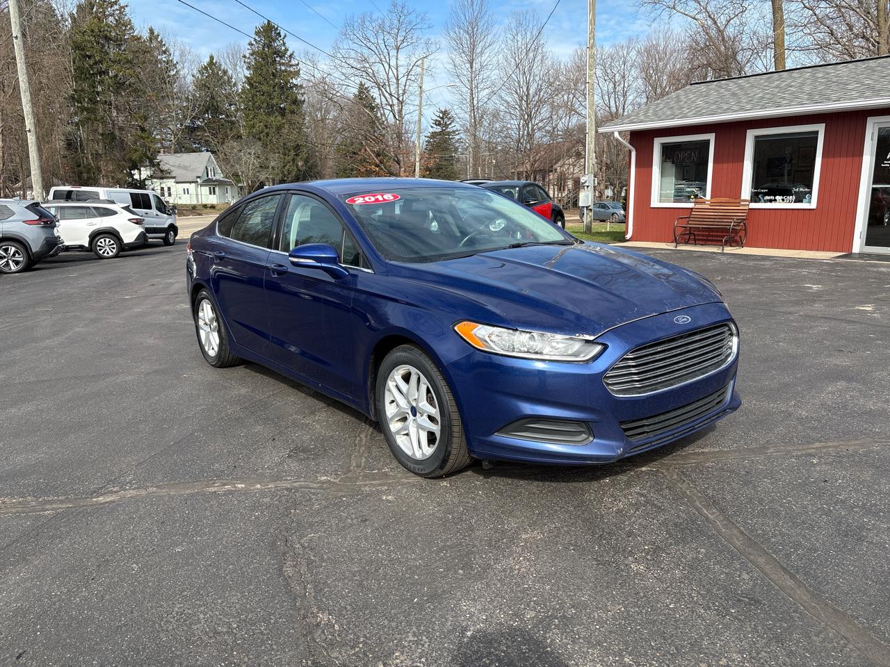 Ford Fusion 4dr Sdn SE FWD 2016