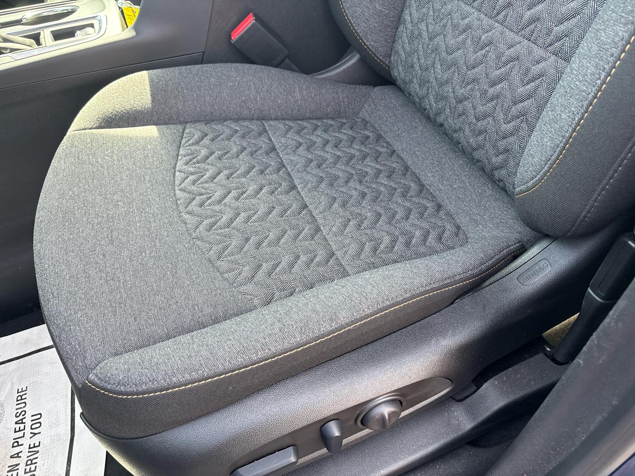 Chevrolet Equinox FWD 4dr LT w/1LT 2023