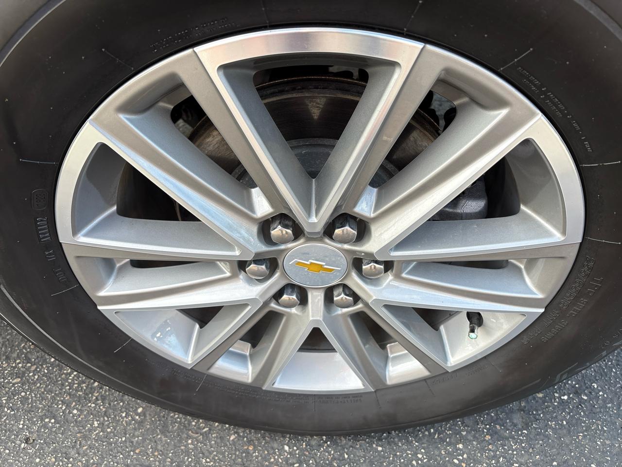 Chevrolet Traverse AWD 4dr LT Cloth w/1LT 2023