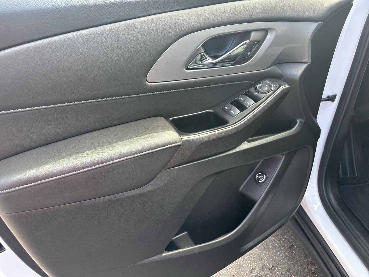 Chevrolet Traverse AWD 4dr LT Cloth w/1LT 2023