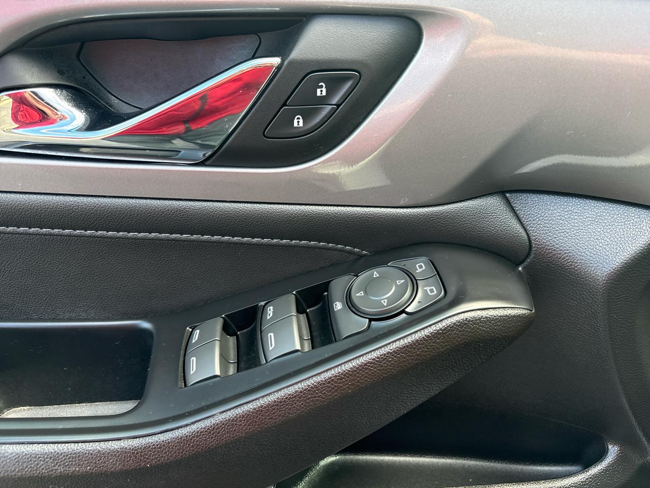 Chevrolet Traverse AWD 4dr LT Cloth w/1LT 2023