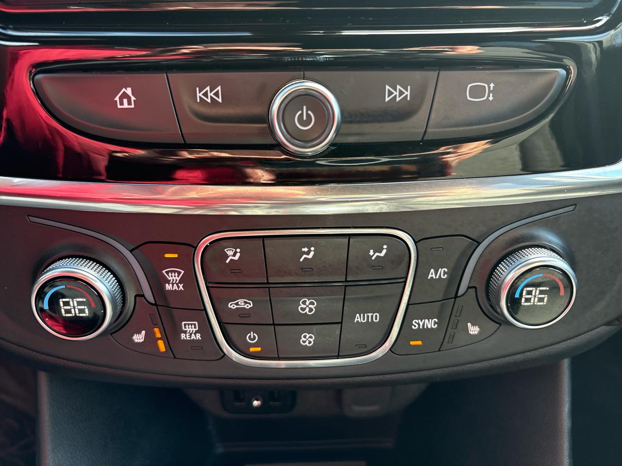 Chevrolet Traverse AWD 4dr LT Cloth w/1LT 2023