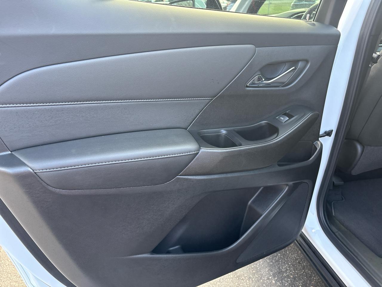 Chevrolet Traverse AWD 4dr LT Cloth w/1LT 2023