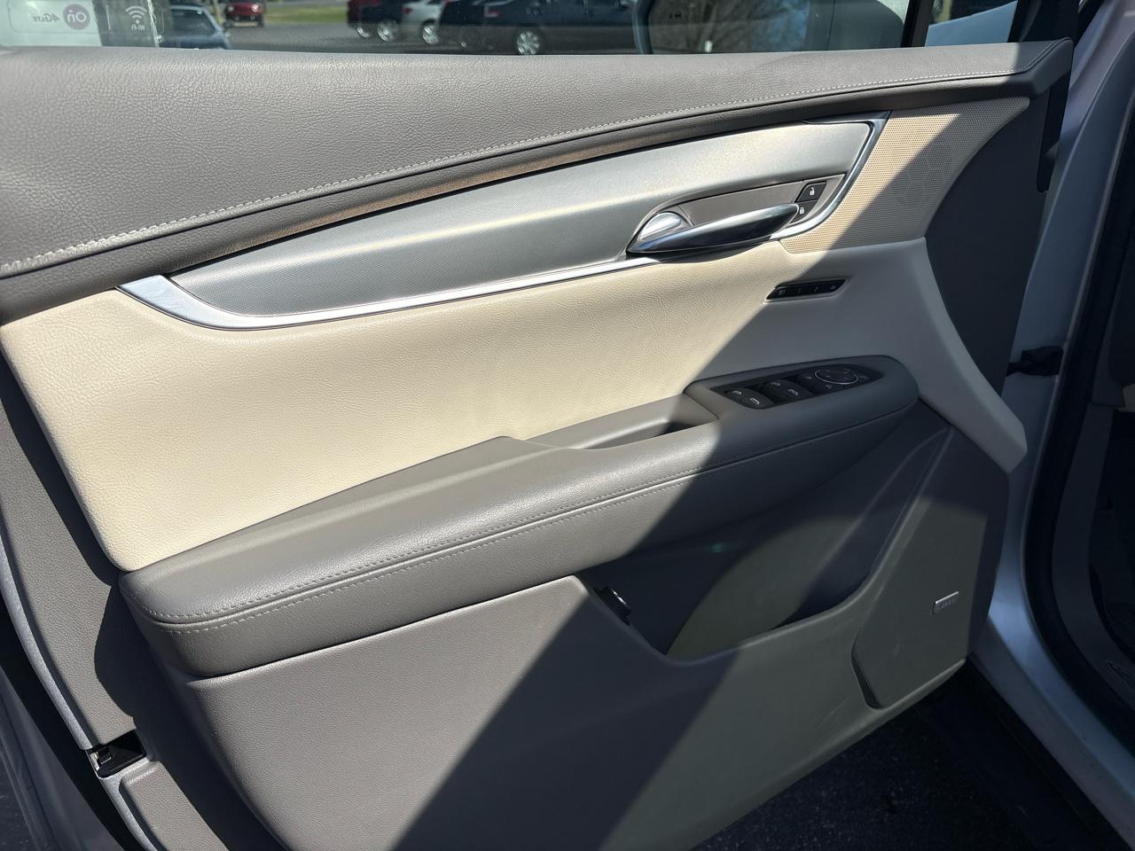 Cadillac XT5 AWD 4dr Luxury 2017