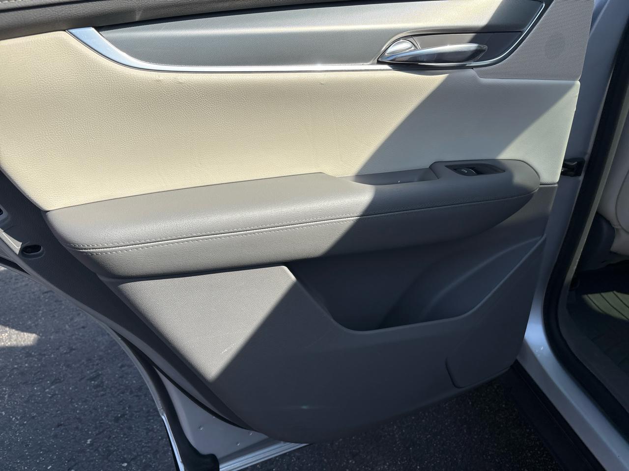 Cadillac XT5 AWD 4dr Luxury 2017