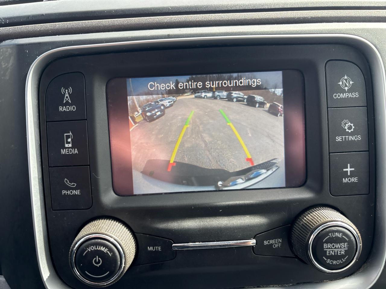 RAM 1500 Classic Tradesman 4x4 Crew Cab 5'7" Box 2023