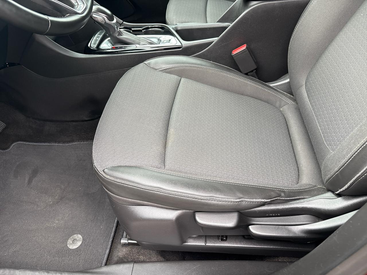 Buick Encore GX FWD 4dr Preferred 2024