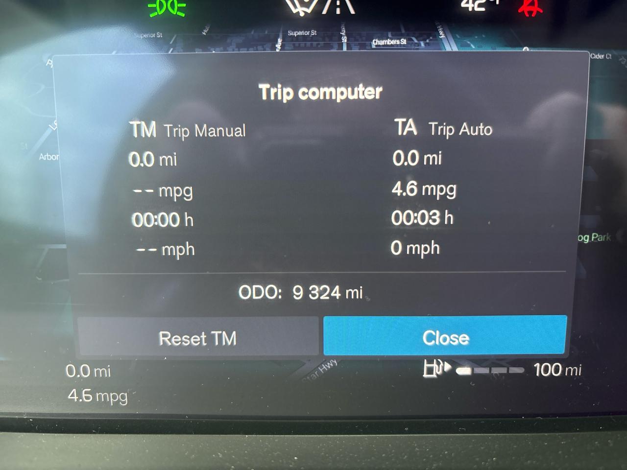 Volvo XC40 B5 AWD Core Bright Theme 2025