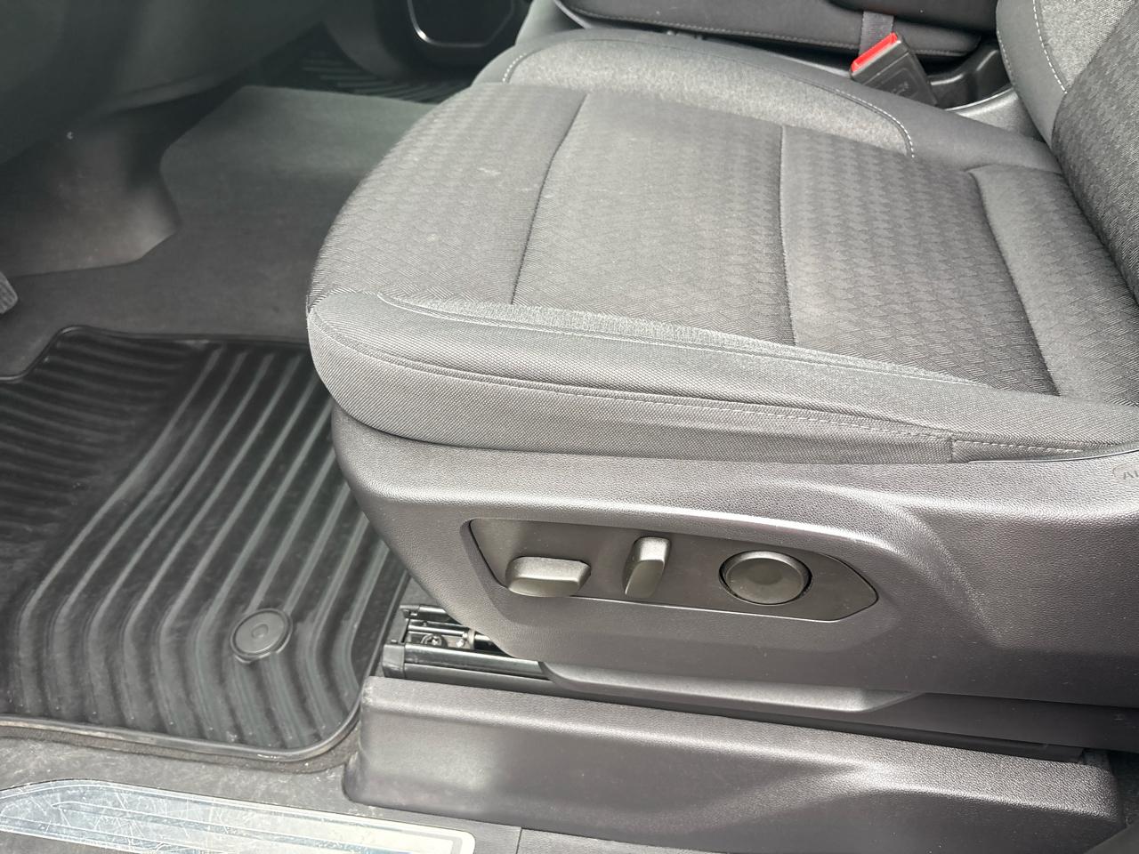 Chevrolet Silverado 1500 4WD Crew Cab 147" LT w/2FL 2024