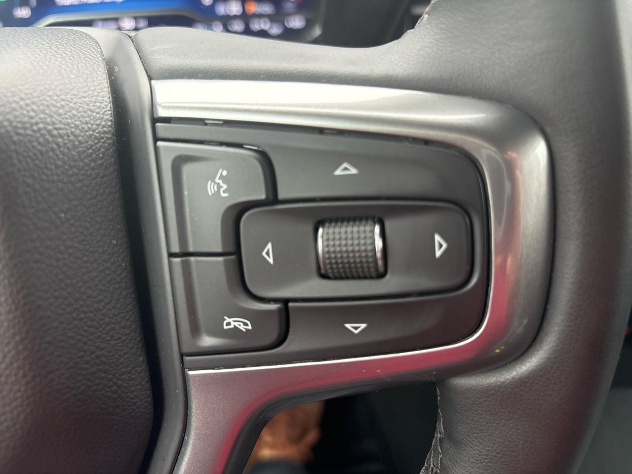 Chevrolet Silverado 1500 4WD Crew Cab 147" LT w/2FL 2024