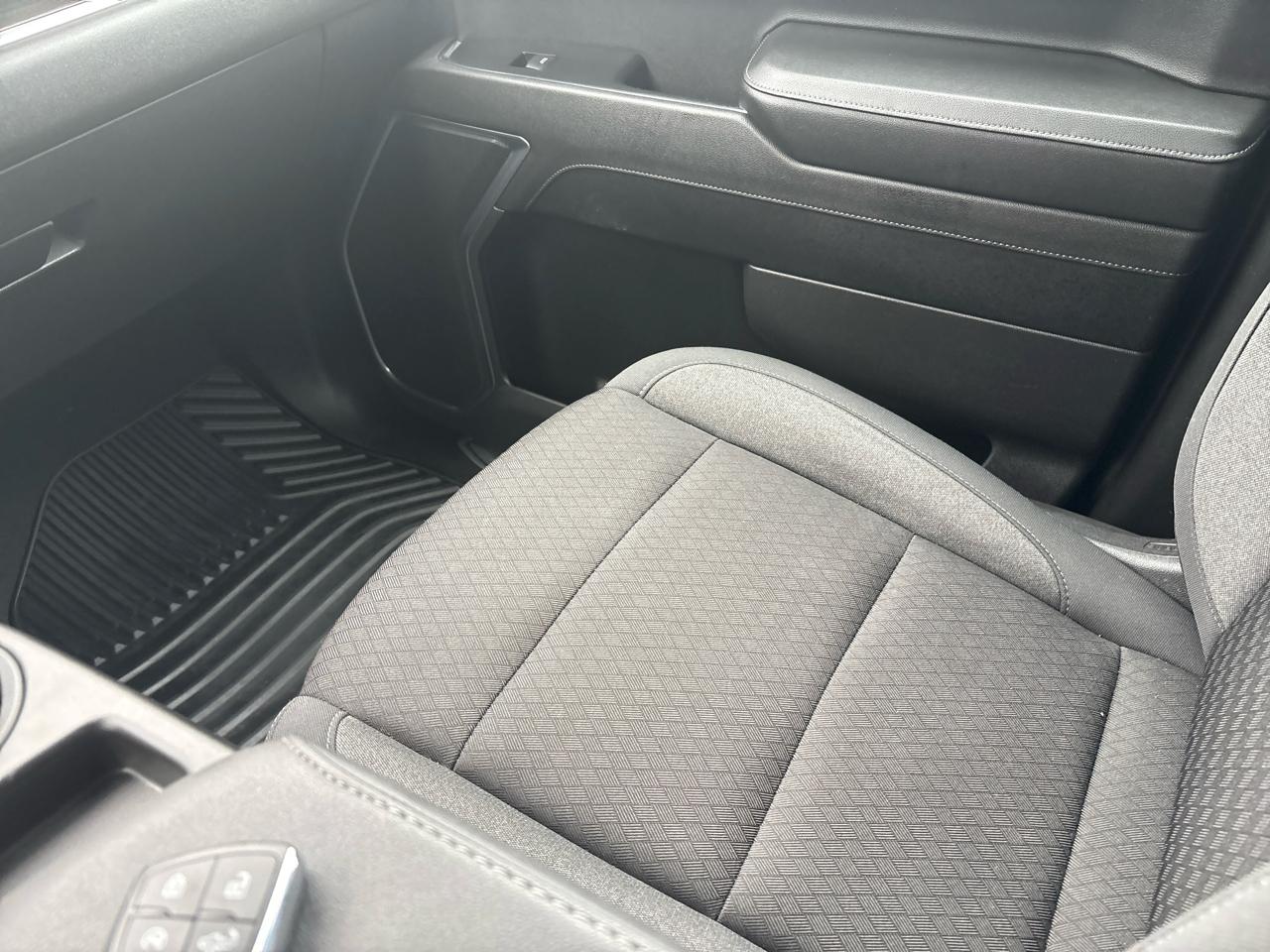 Chevrolet Silverado 1500 4WD Crew Cab 147" LT w/2FL 2024