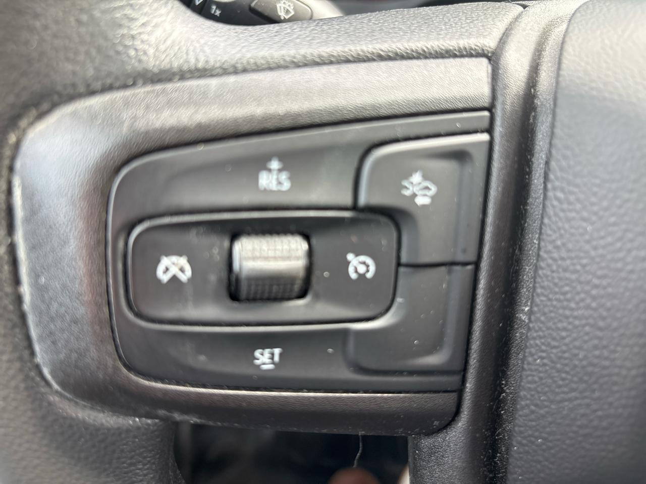 GMC Sierra 1500 4WD Double Cab 147" Pro 2022