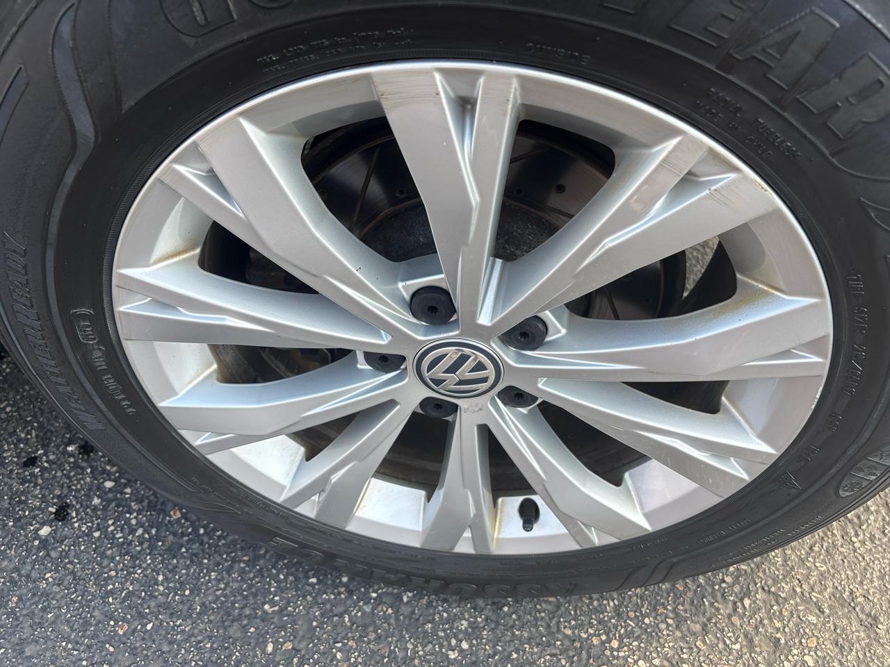 Volkswagen Tiguan 2.0T SEL 4MOTION 2018