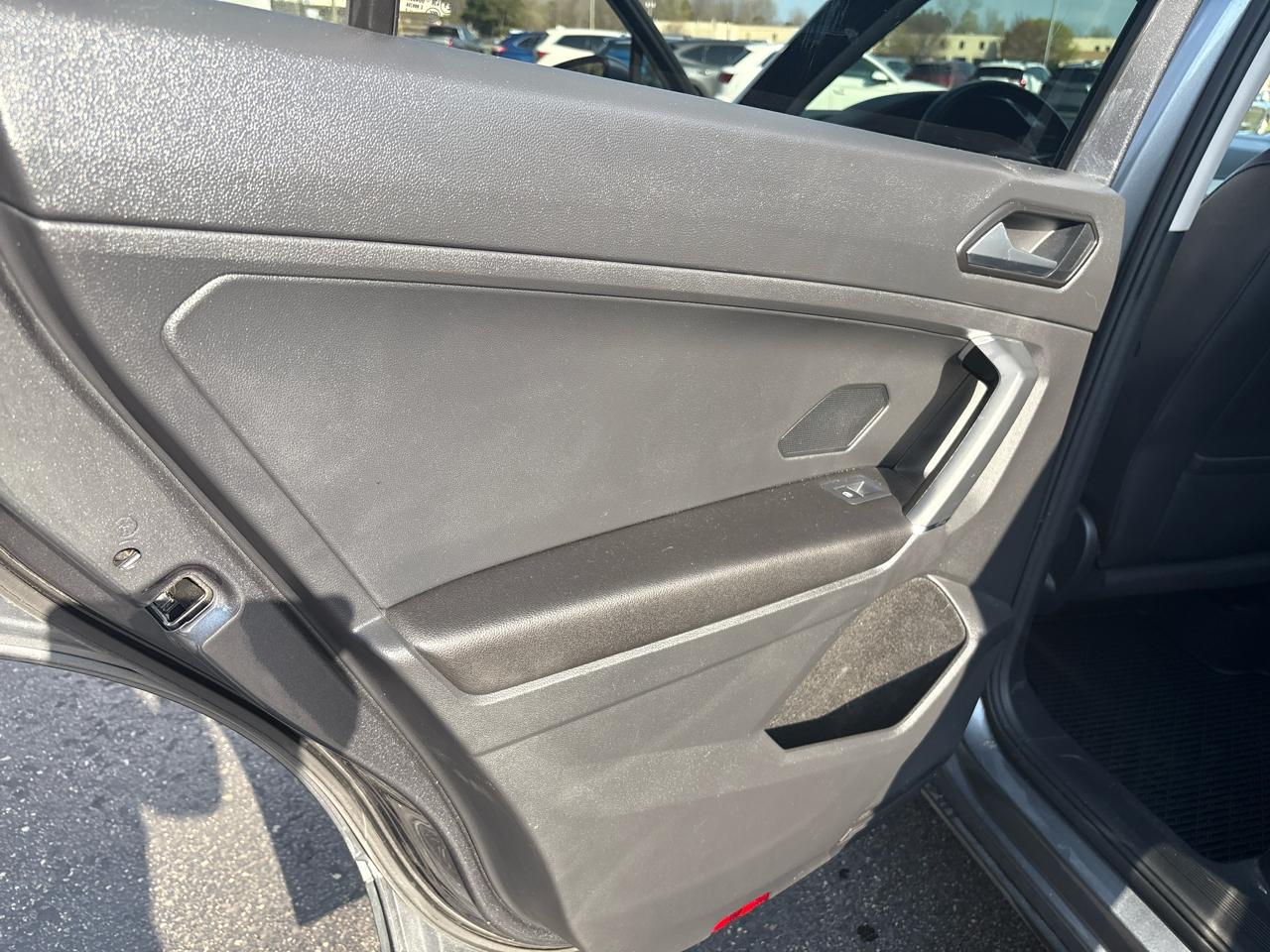 Volkswagen Tiguan 2.0T SEL 4MOTION 2018