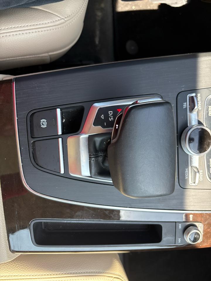 Audi Q5 Premium Plus 45 TFSI quattro 2020