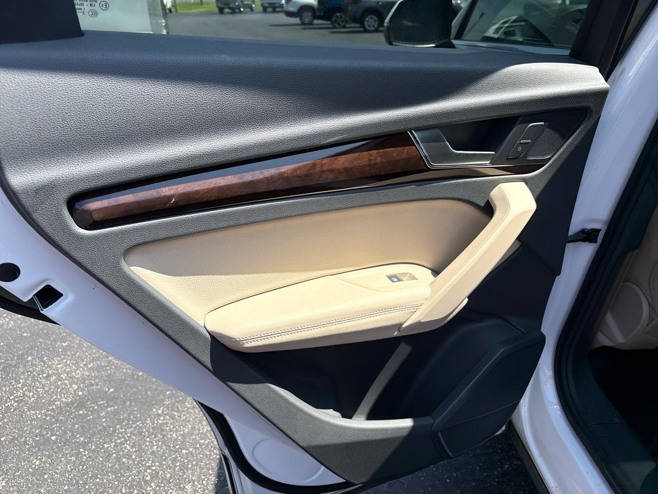 Audi Q5 Premium Plus 45 TFSI quattro 2020