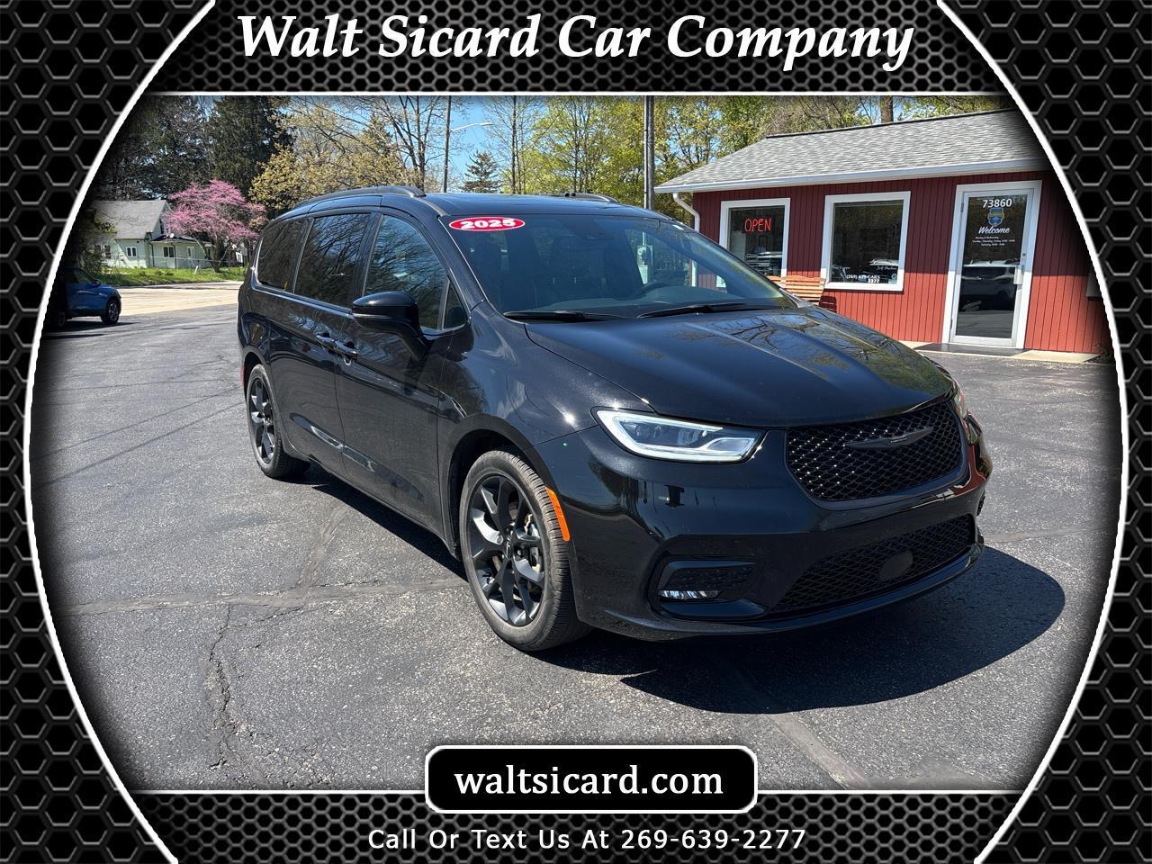 2025 Chrysler Pacifica Limited FWD