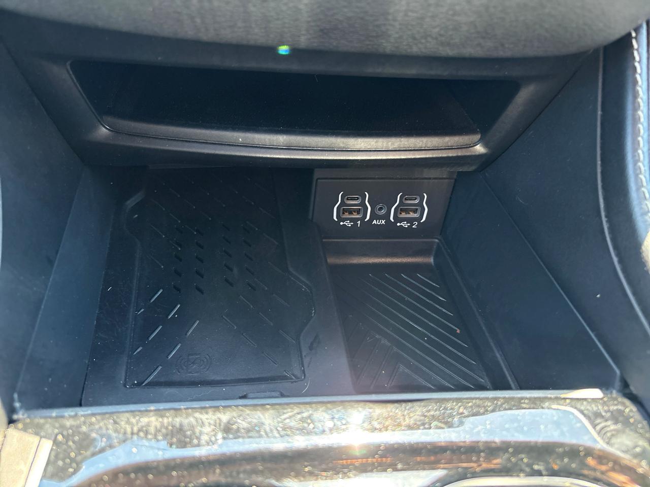 Chrysler Pacifica Limited FWD 2025