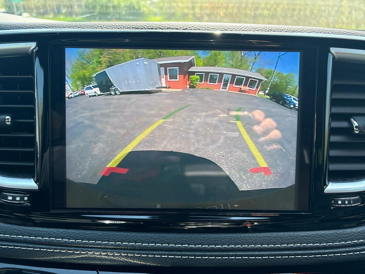 Chrysler Pacifica Limited FWD 2025