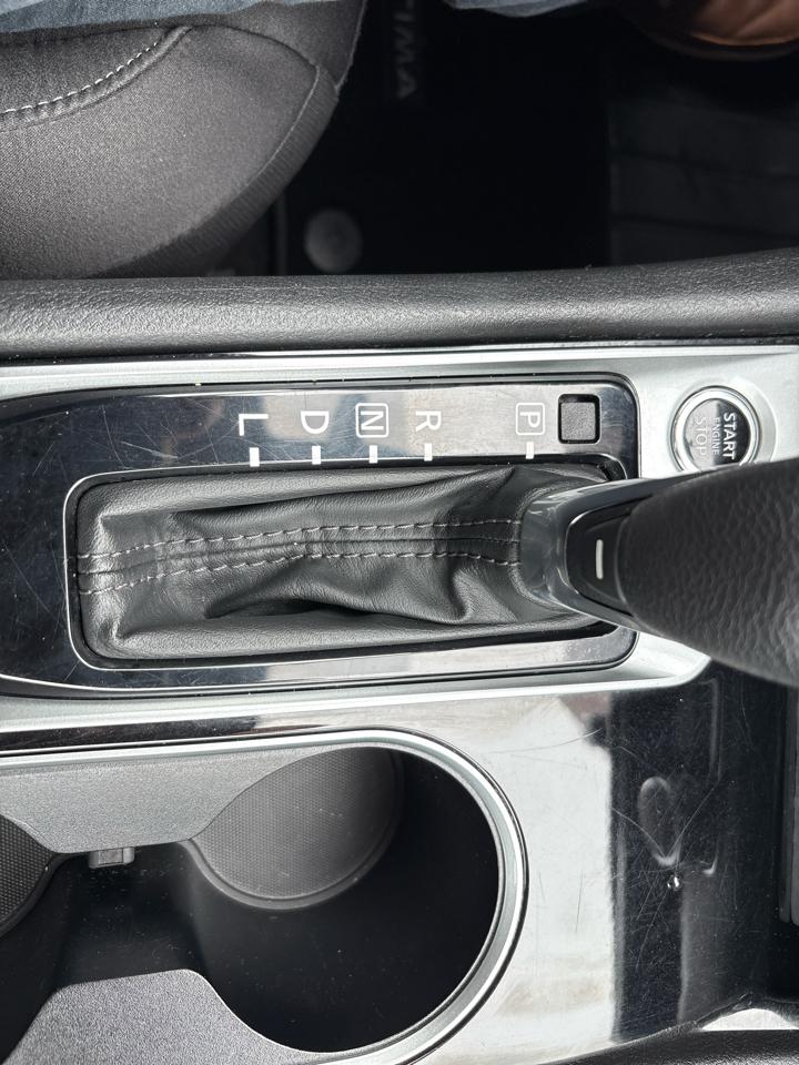 Nissan Altima 2.5 SV Sedan 2024