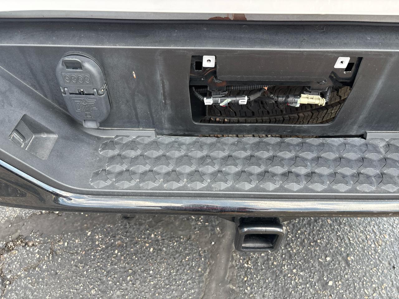 Chevrolet Colorado 4WD Crew Cab WT 2024