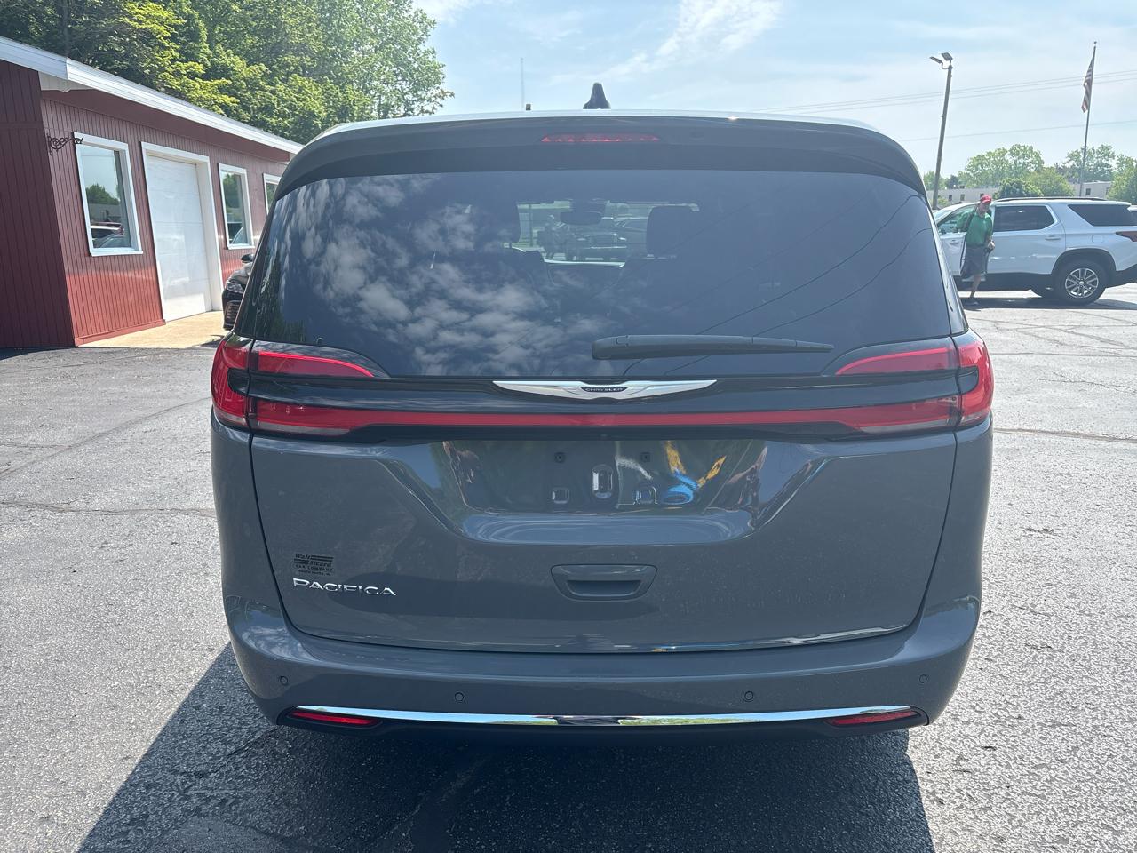 Chrysler Pacifica Select FWD 2025