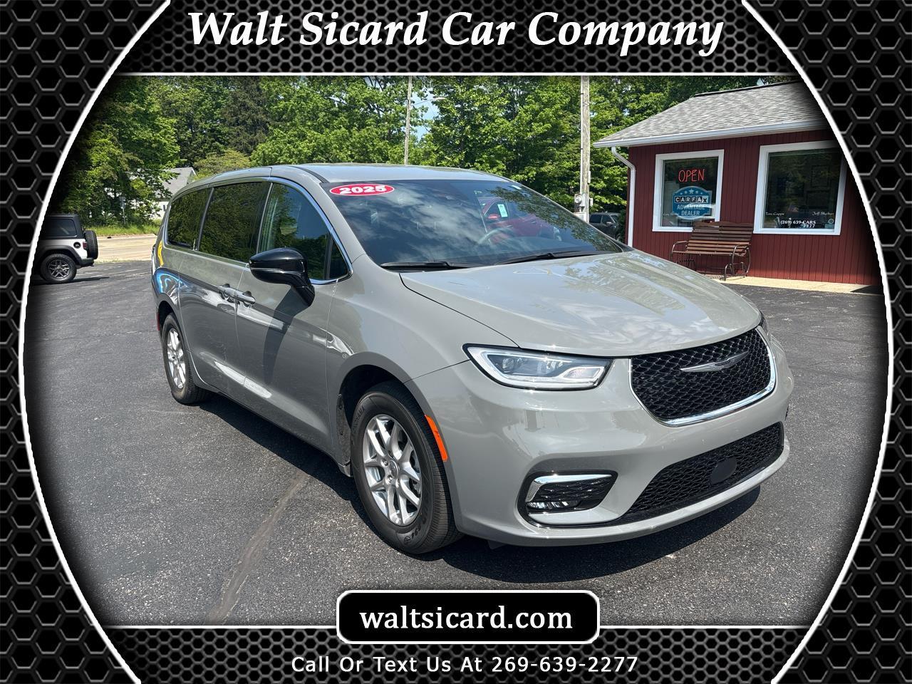 2025 Chrysler Pacifica Select FWD