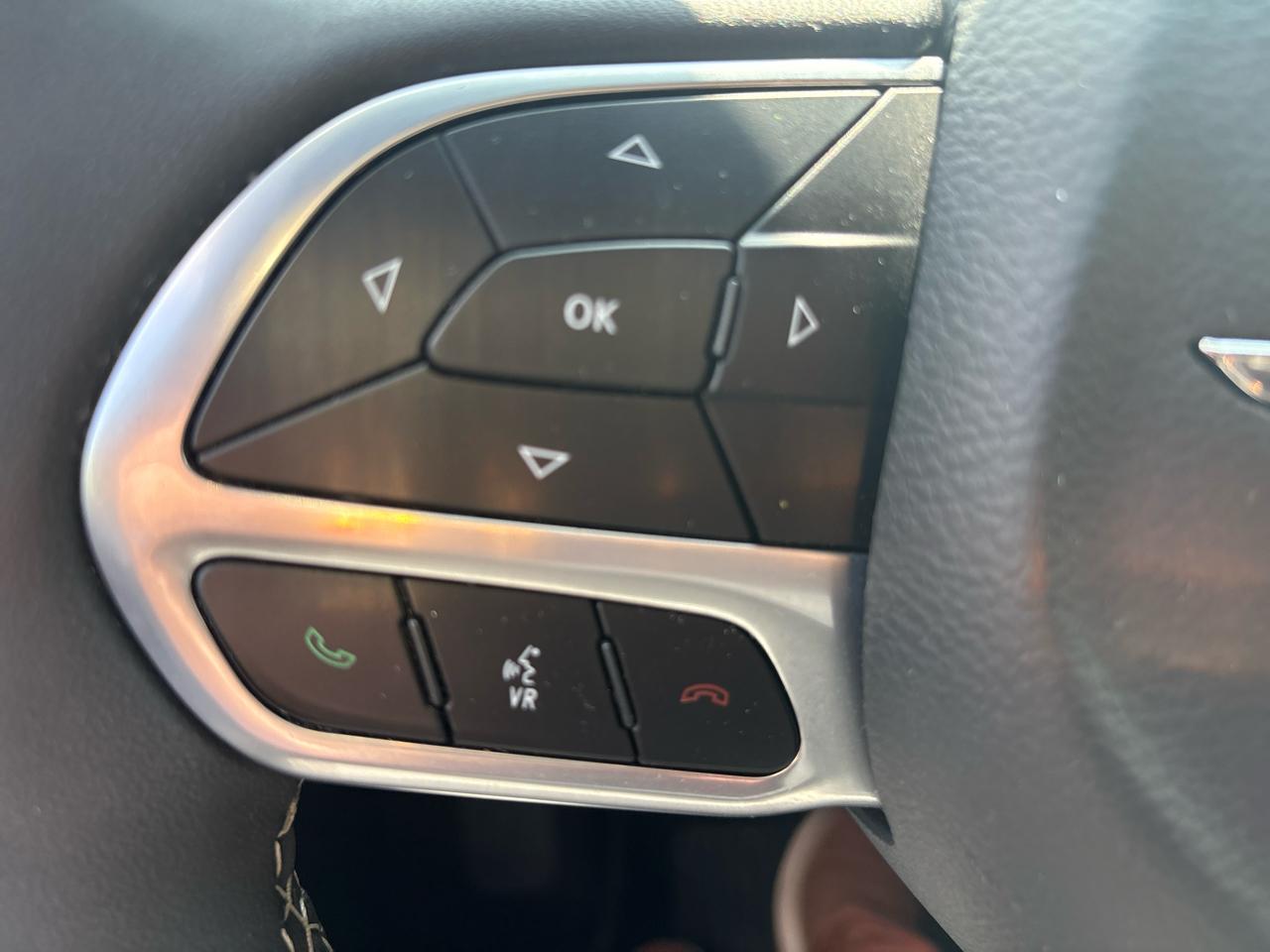 Chrysler Pacifica Select FWD 2025