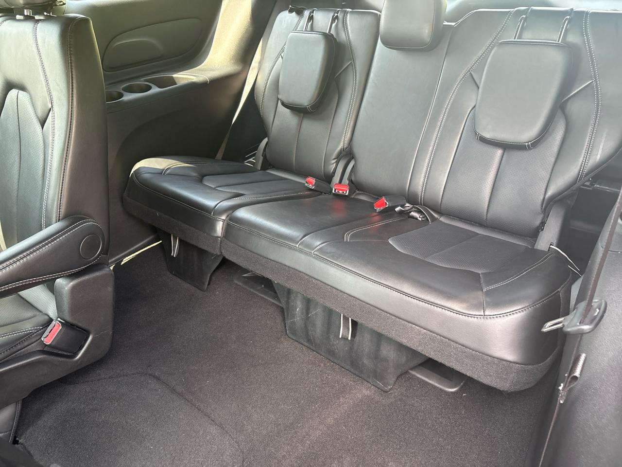 Chrysler Pacifica Select FWD 2025