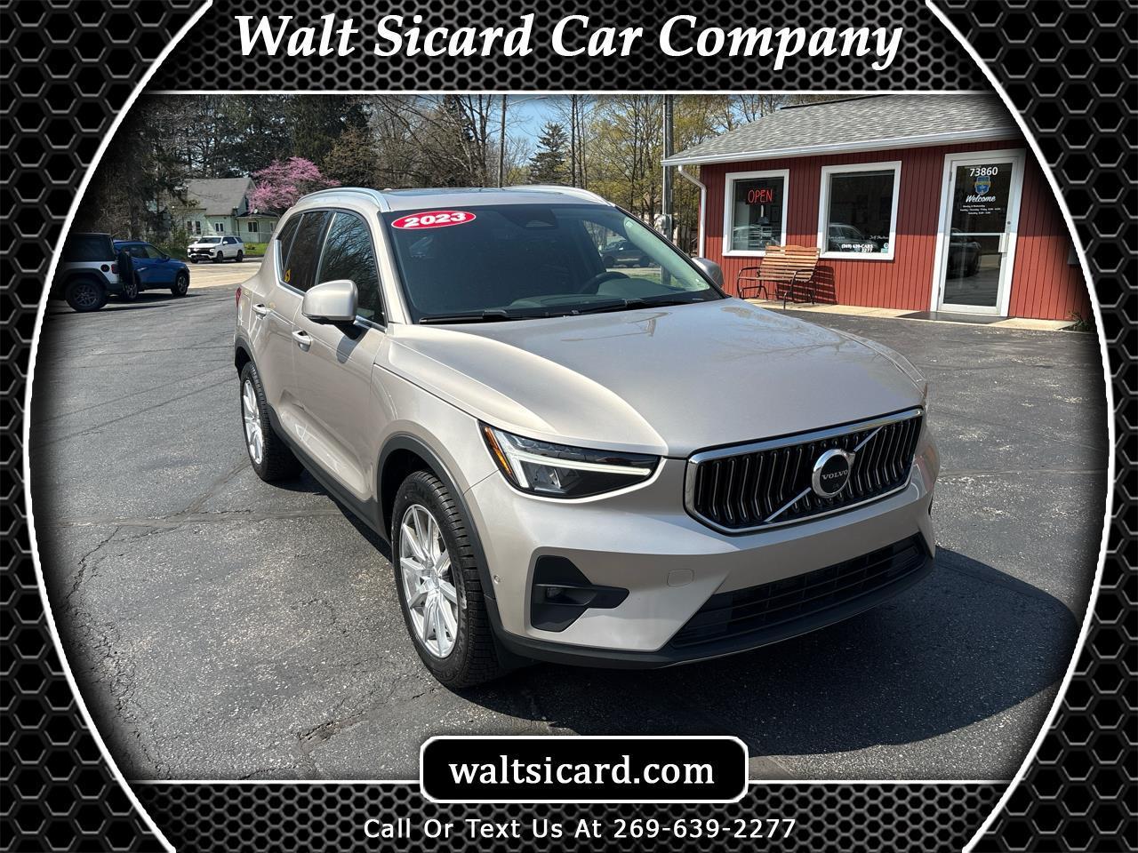 Volvo XC40 B5 AWD Plus Bright Theme 2023