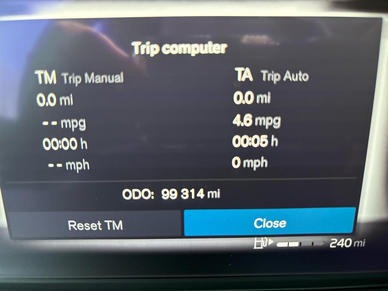 Volvo XC40 B5 AWD Plus Bright Theme 2023