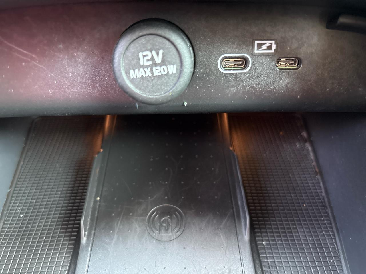 Volvo XC40 B5 AWD Plus Bright Theme 2023