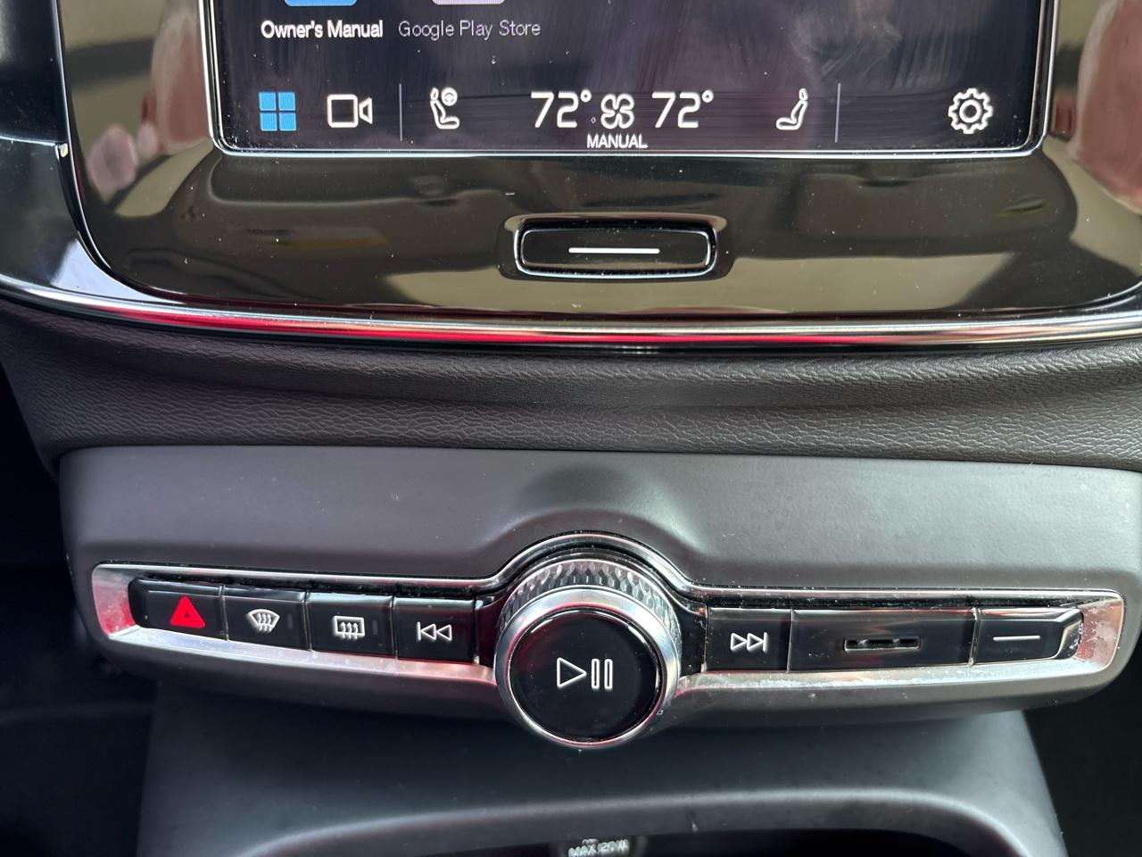 Volvo XC40 B5 AWD Plus Bright Theme 2023