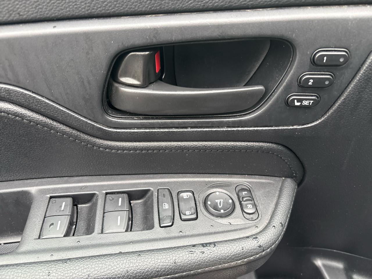 Honda Odyssey EX-L Auto 2025