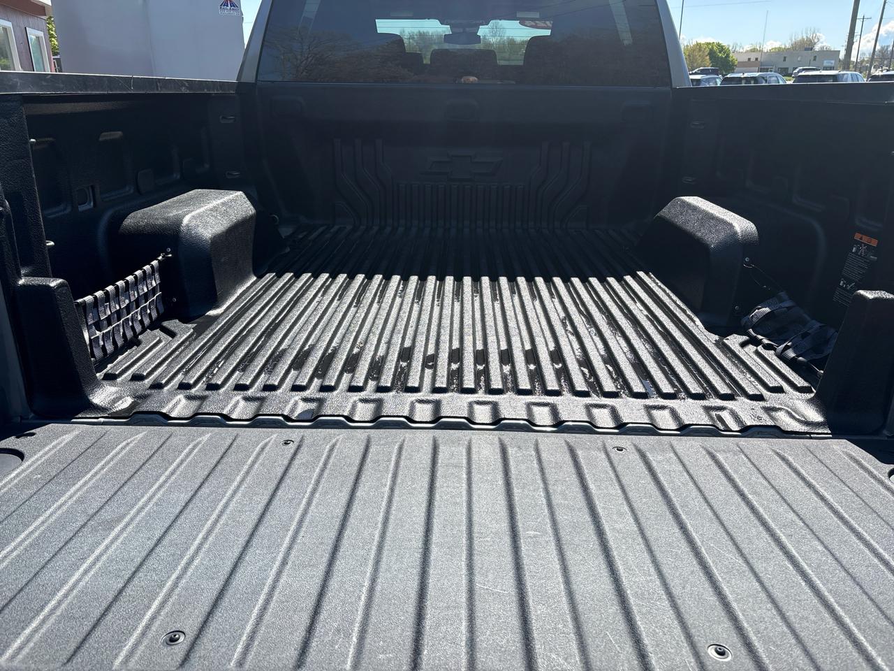 Chevrolet Silverado 1500 4WD Crew Cab 147" LT w/2FL 2024