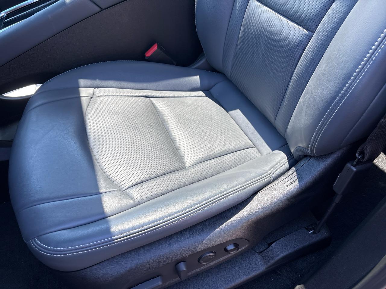 Buick Enclave AWD 4dr Premium 2023
