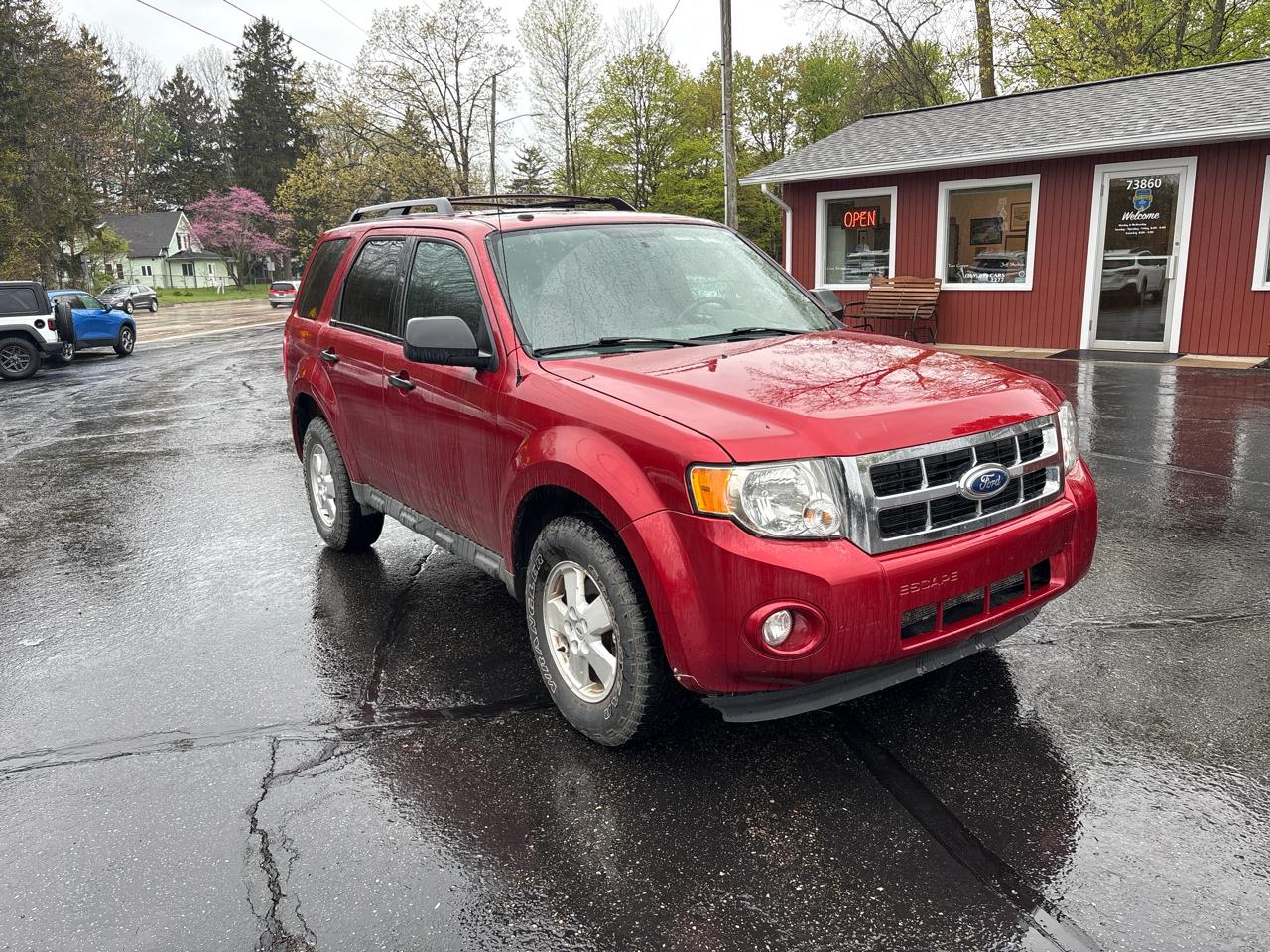 Ford Escape FWD 4dr XLT 2012