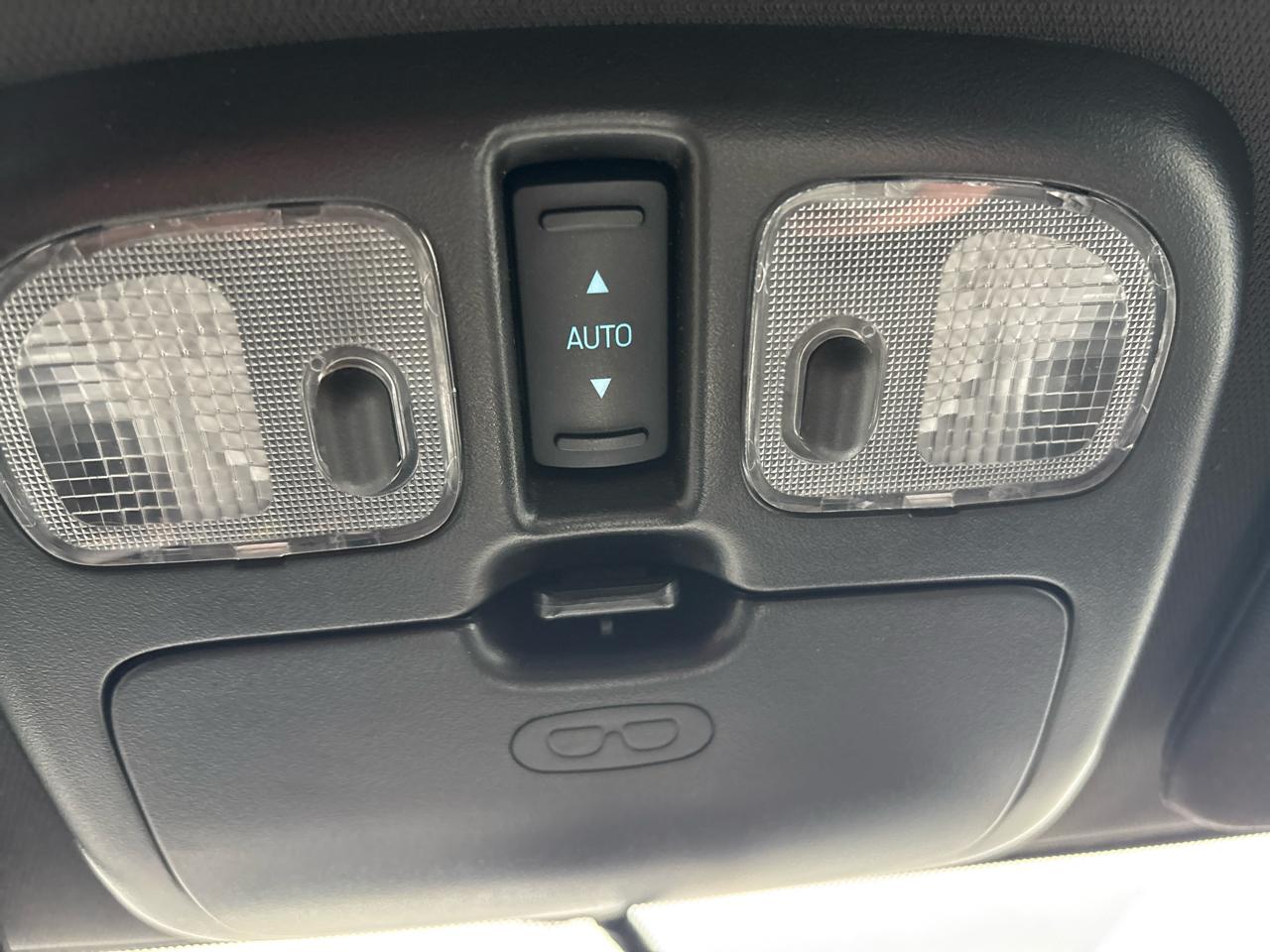 Ford Escape FWD 4dr XLT 2012