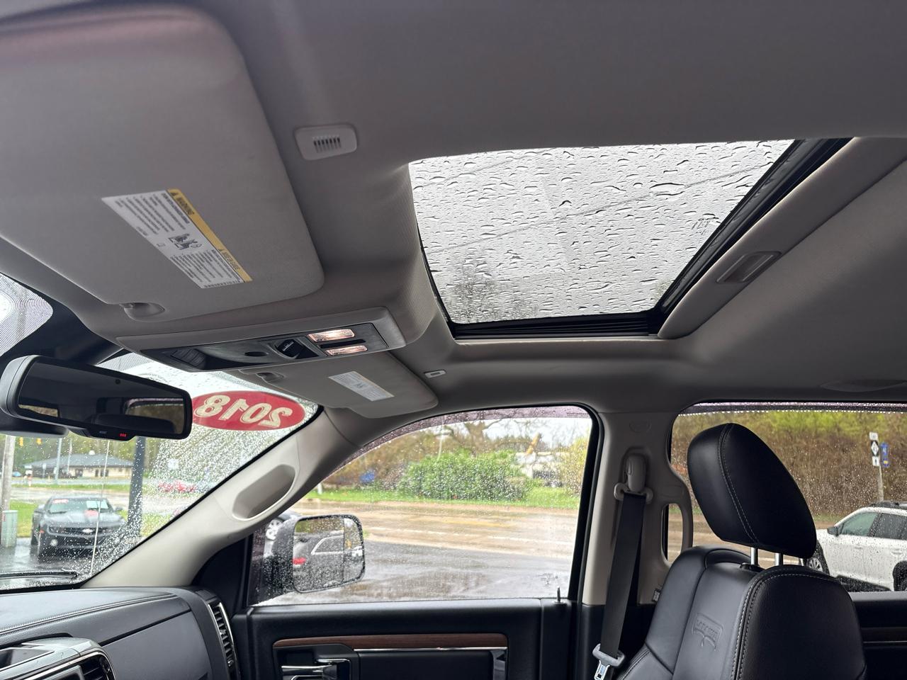 RAM 2500 Laramie 4x4 Crew Cab 6'4" Box 2018